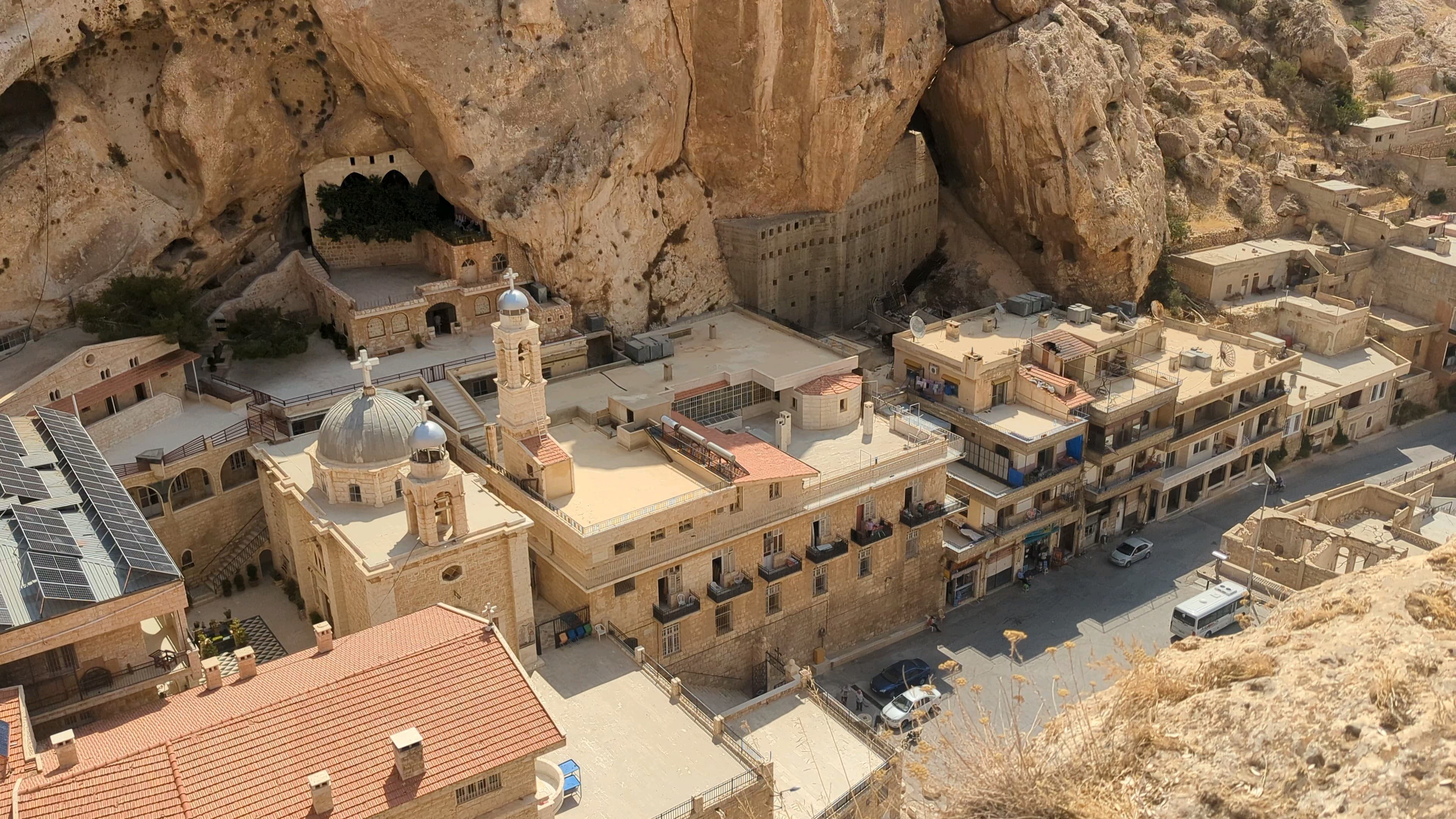 Wallpaper: Maaloula.jpg